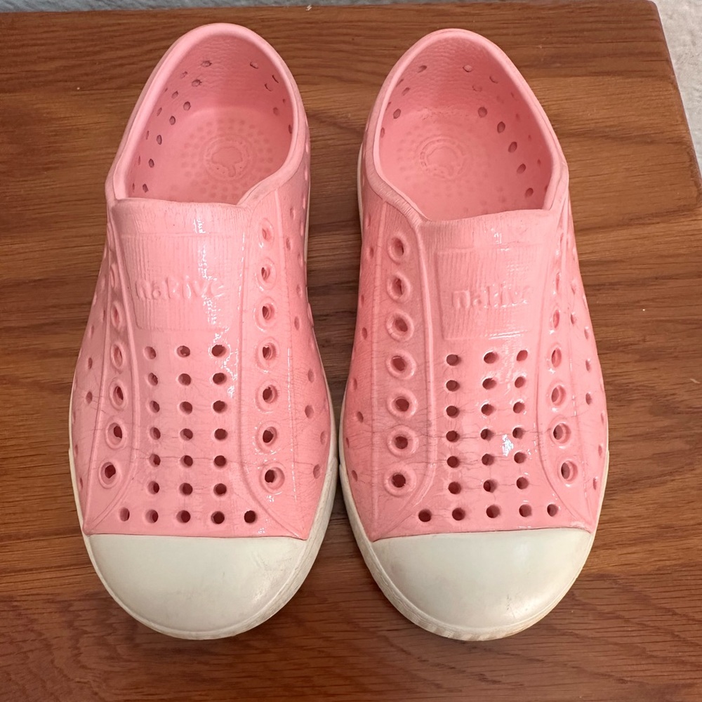 Native Kids Shoes - Pink and White